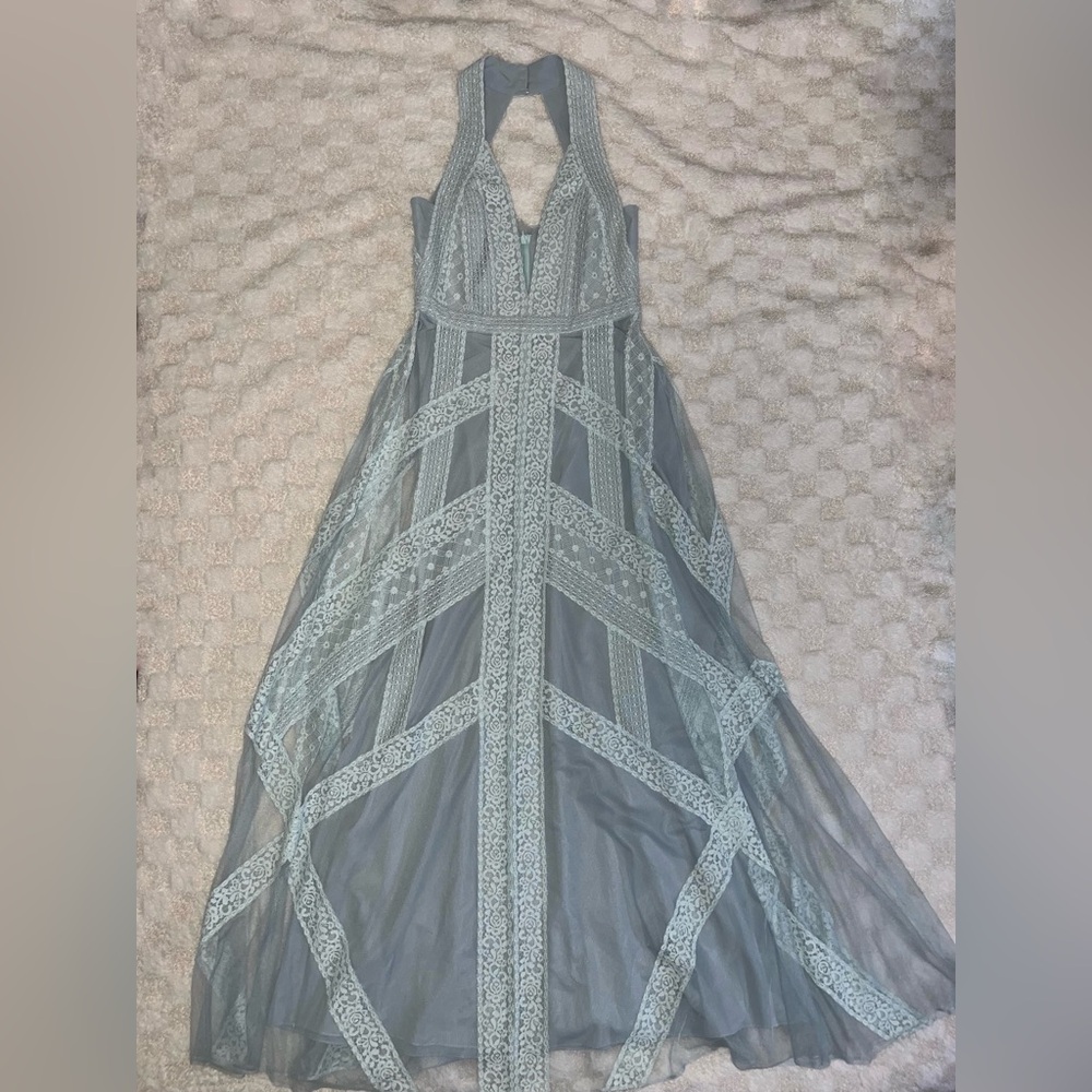 BCBGMAXAZRIA Raissa Halter Neck Maxi Evening Gown in Haze Combo • Size 10 - Picture 2 of 16